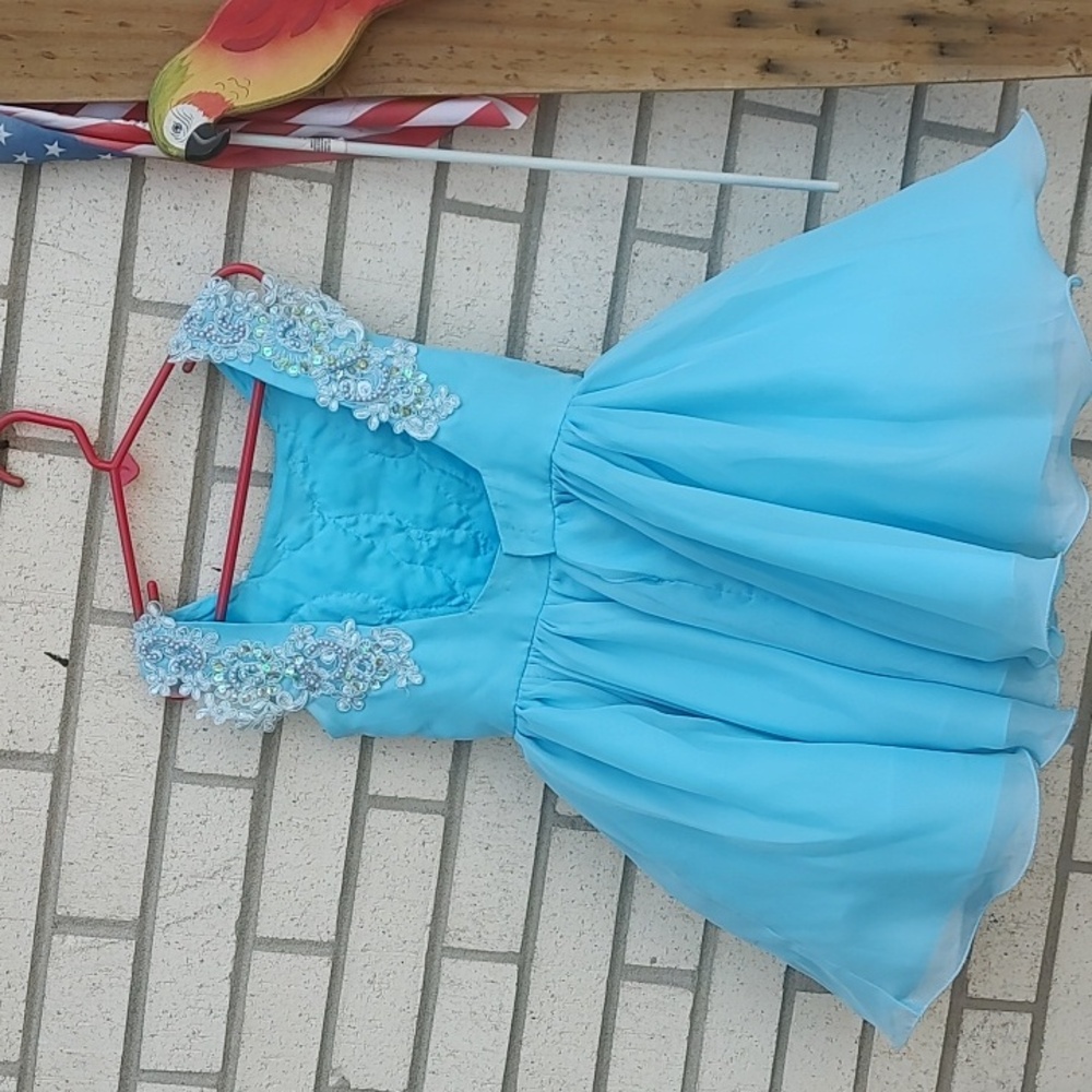 Blue dress - Picture 14 of 14